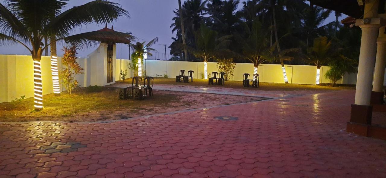 Poovar Sea View Rooms And Boating Family & Couple Only Exterior foto